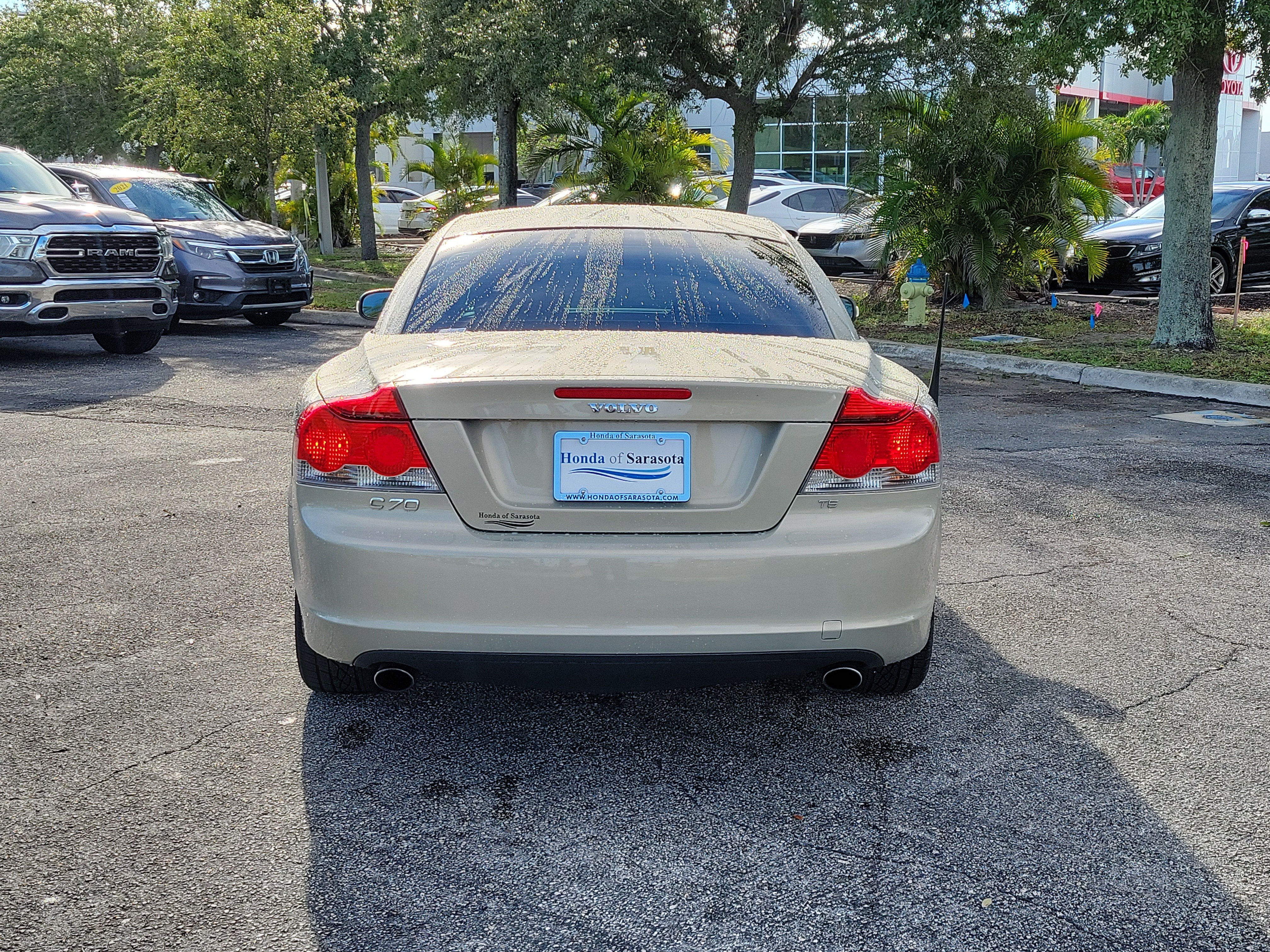 Used 2008 Volvo C70 T5 FWD image 6