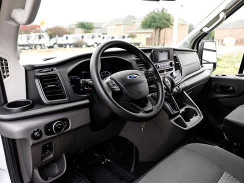 Used 2021 Ford Transit 350 XLT image 2
