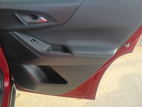 Used 2025 Chevrolet Equinox LT w/ Convenience Package II image 16