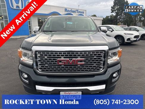 Used 2017 GMC Canyon Denali image 2