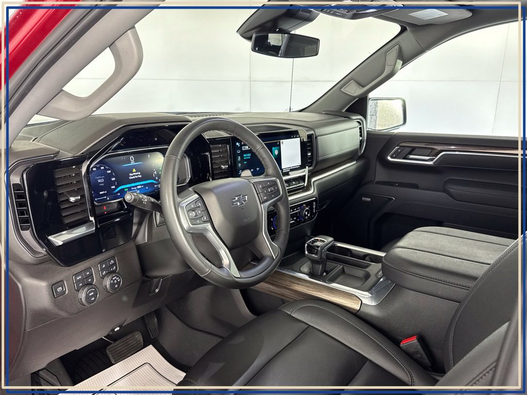 Used 2026 Chevrolet Silverado 1500 RST w/ RST All Star Premium Package AWD/4WD image 9