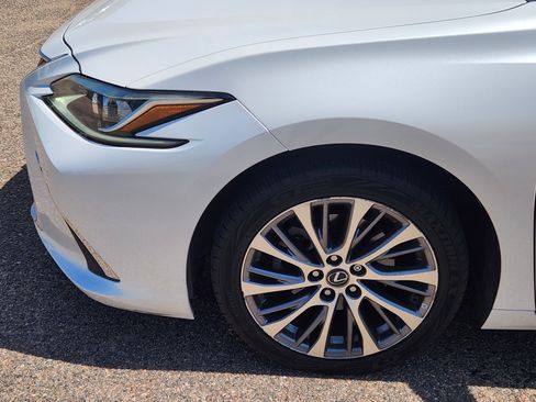 Used 2020 Lexus ES 350 w/ Premium Package FWD image 6