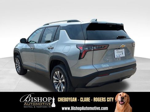 Used 2025 Chevrolet Equinox LT w/ Convenience Package II AWD/4WD image 10