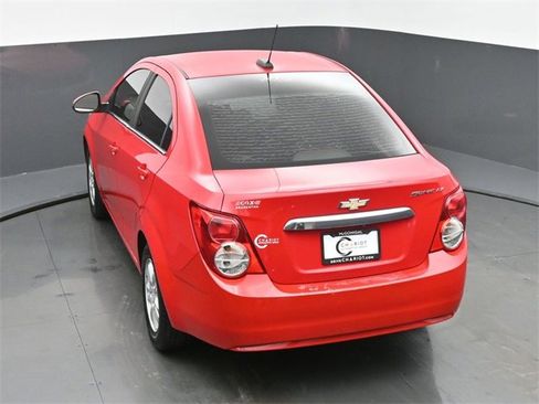 Used 2016 Chevrolet Sonic LT image 41