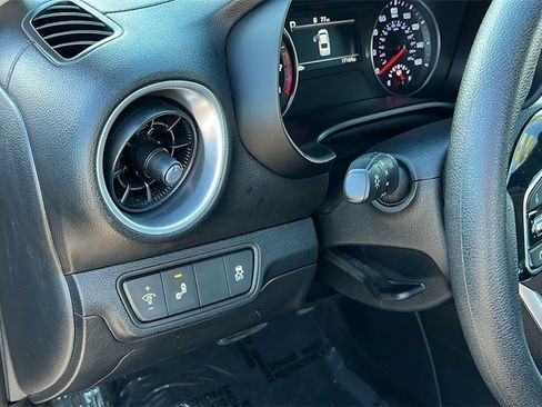 New 2024 Kia Forte LXS w/ LXS Technology Package image 9