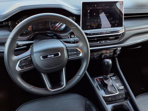 Used 2023 Jeep Compass Trailhawk image 13