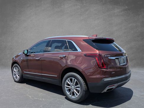 Certified 2023 Cadillac XT5 Premium Luxury AWD/4WD image 3