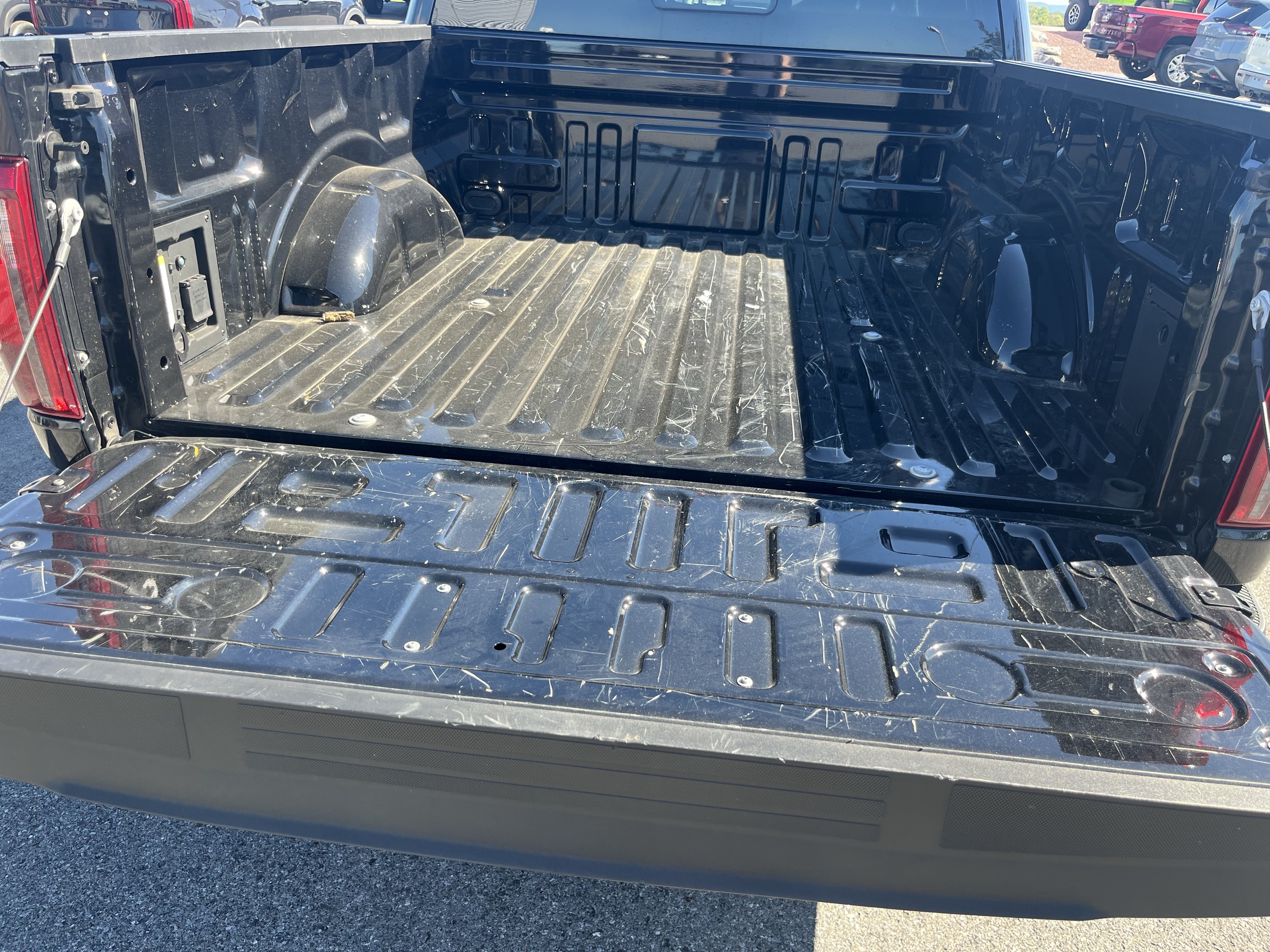 Used 2025 Ford F150 XLT w/ Equipment Group 302A MID AWD/4WD image 5