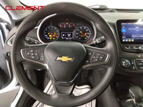 Used 2023 Chevrolet Malibu LS image 10