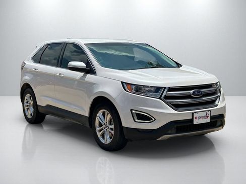 Used 2017 Ford Edge SEL w/ Equipment Group 201A FWD image 3