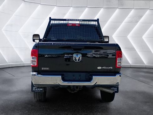 Used 2024 RAM 2500 Tradesman w/ Chrome Appearance Group AWD/4WD image 5