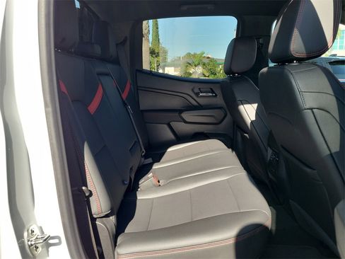 Used 2025 Chevrolet Colorado Z71 w/ Midnight Edition image 20