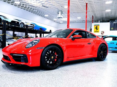 Used 2024 Porsche 911 Carrera S image 2
