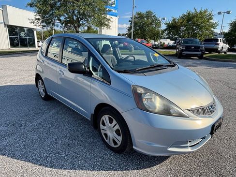 Used 2010 Honda Fit image 3