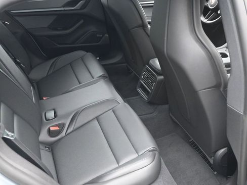 Certified 2025 Porsche Taycan image 10