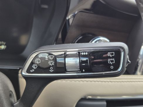 Used 2022 Lincoln Corsair Reserve w/ Elements Package FWD image 22