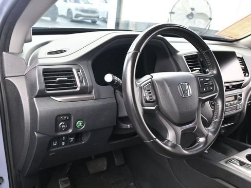 Used 2024 Honda Ridgeline Sport image 15