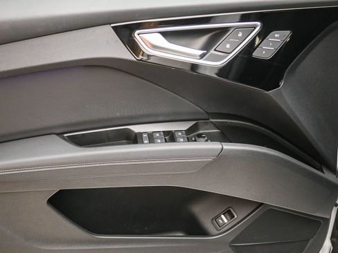Certified 2023 Audi Q4 e-tron Premium Plus w/ Premium Plus RWD image 24