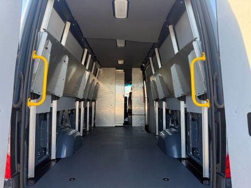 Used 2019 Mercedes-Benz Sprinter 170 image 8