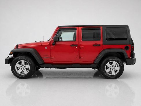 Used 2014 Jeep Wrangler Unlimited Sport w/ Quick Order Package 24S AWD/4WD image 2