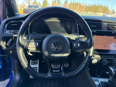 Used 2019 Volkswagen Golf R DCC & Navigation 4Motion image 10