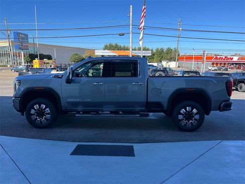 New 2026 GMC Sierra 2500 Denali w/ Denali Reserve Package image 6