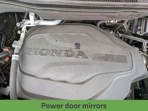 Used 2022 Honda Pilot Touring image 13