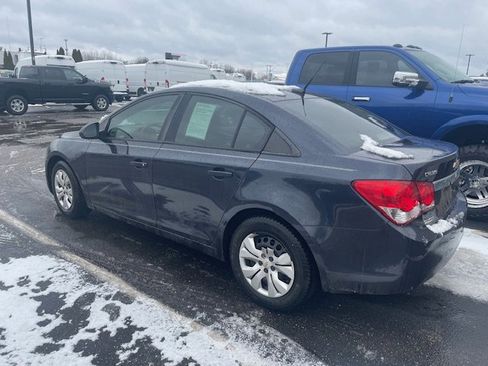 Used 2014 Chevrolet Cruze LS image 5