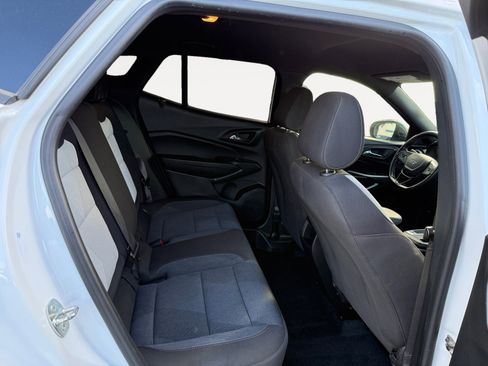 Used 2024 Chevrolet Trax RS image 18