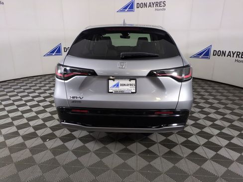 New 2026 Honda HR-V EX-L image 4
