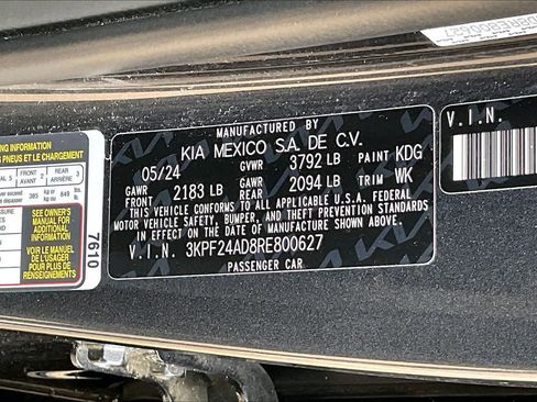 Certified 2024 Kia Forte LXS FWD image 18