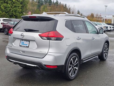 Used 2018 Nissan Rogue SL w/ Premium Package image 5