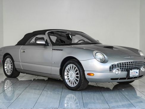 Used 2004 Ford Thunderbird image 3