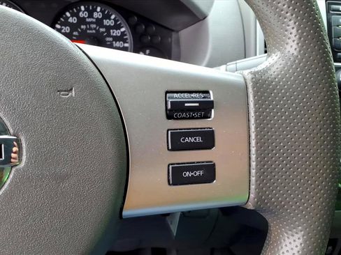 Used 2018 Nissan Frontier SV image 22