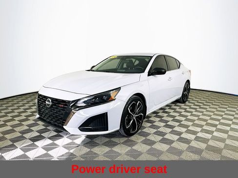 Used 2024 Nissan Altima 2.5 SR image 6