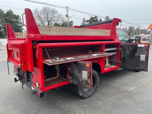 Used 2015 Ford F550 4x4 Regular Cab Super Duty image 19