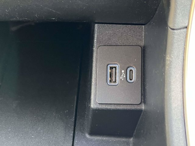 Used 2024 Ford Edge SEL AWD/4WD image 29