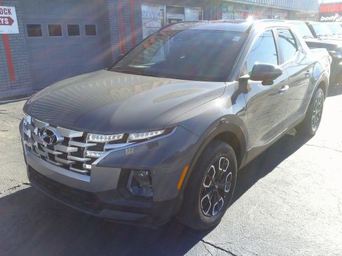 Used 2022 Hyundai Santa Cruz SEL Premium image 17