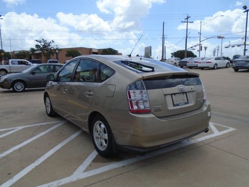 Used 2004 Toyota Prius FWD image 7