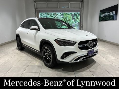 Used 2026 Mercedes-Benz GLA 250 4MATIC image 1