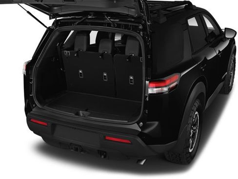 Used 2023 Nissan Pathfinder Platinum w/ Cargo Package AWD/4WD image 7