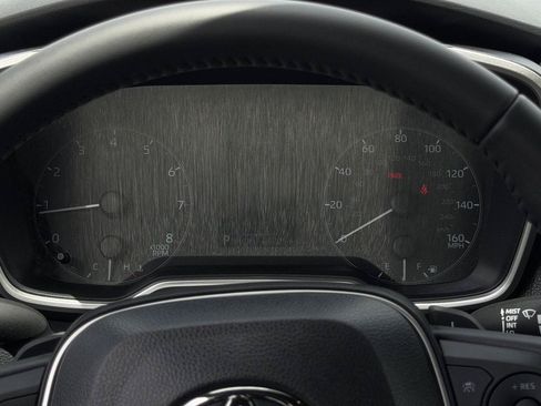 Used 2025 Toyota Corolla SE FWD image 15