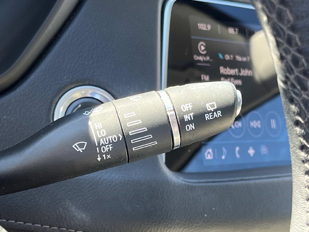 Used 2023 Cadillac XT4 Premium Luxury FWD image 45