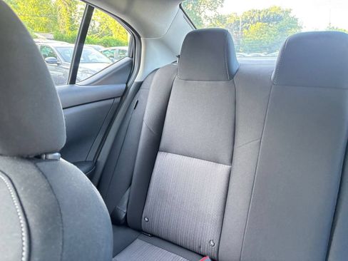 Used 2025 Nissan Sentra SV FWD image 38