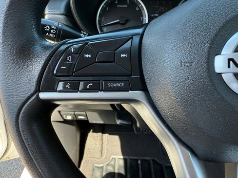 Used 2020 Nissan Versa S FWD image 15