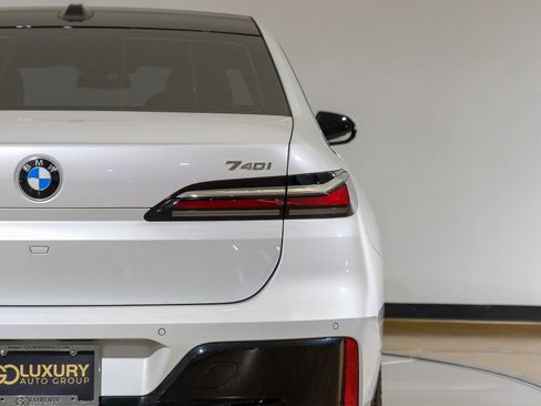 Used 2024 BMW 740i w/ Premium Package 2 image 60