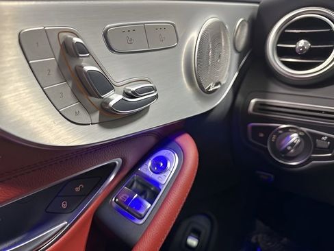 Used 2023 Mercedes-Benz C 300 4MATIC Coupe image 11