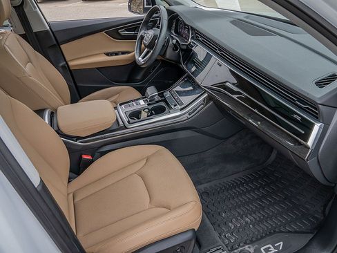 Used 2020 Audi Q7 3.0T Premium Plus w/ Premium Plus Package image 19