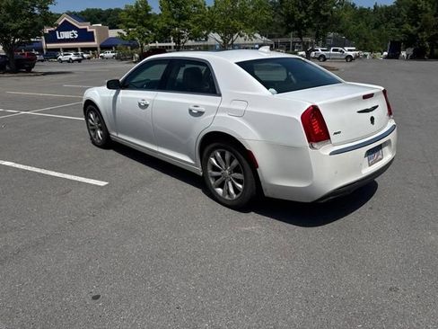 Used 2016 Chrysler 300 Limited AWD/4WD image 13