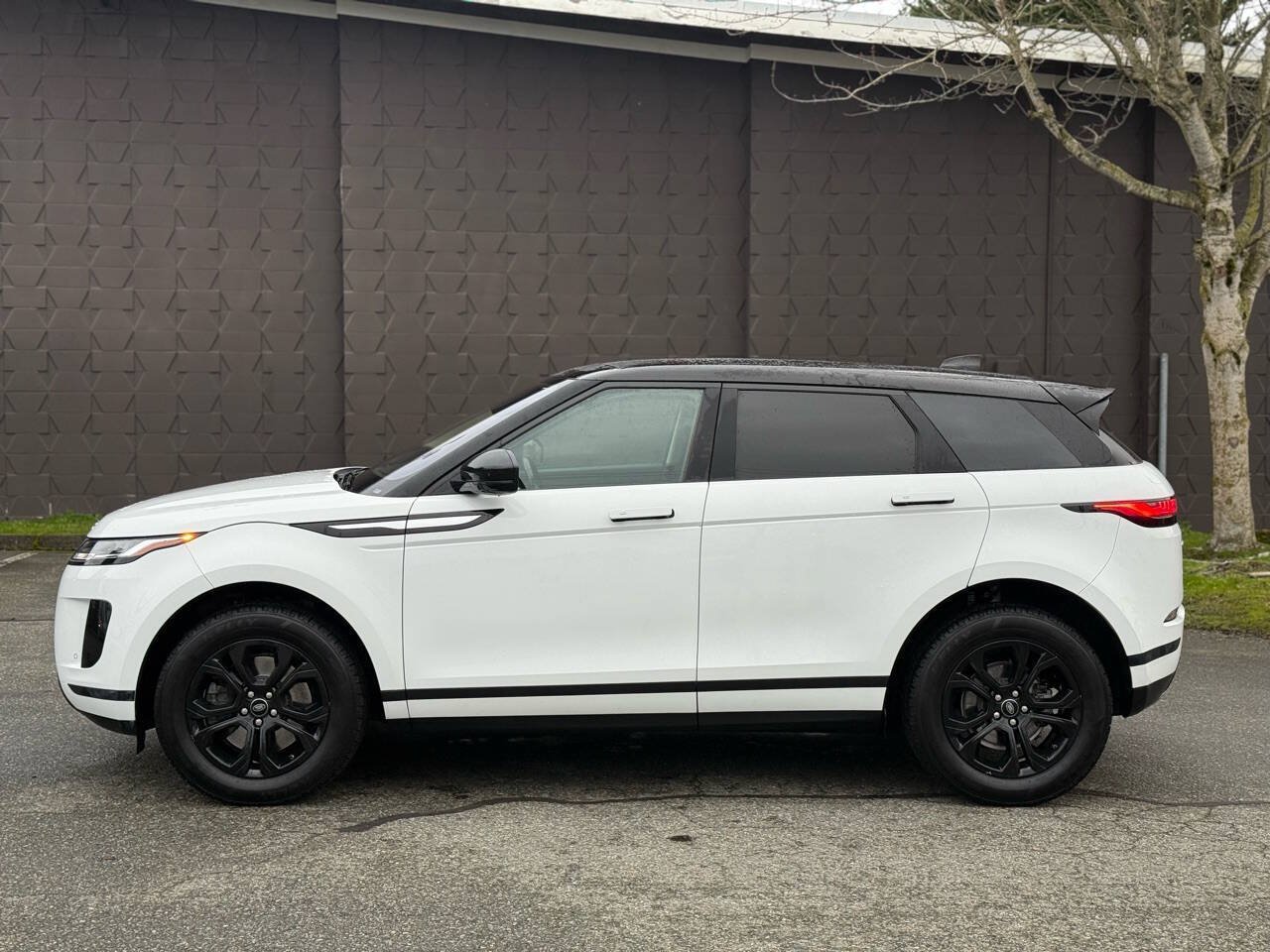Used 2020 Land Rover Range Rover Evoque S AWD/4WD image 5